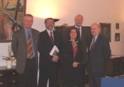 Zur Gast: Dr. Jenö Kaltenbach, ung. Ombudsmann (2.v.links). Siehe: Archiv